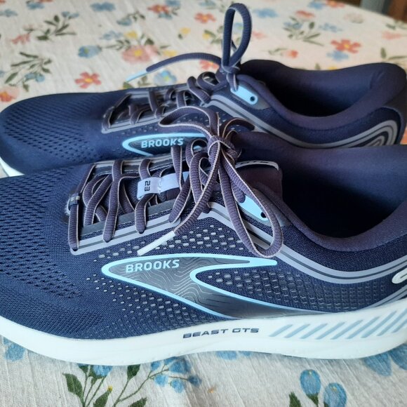 NIB! Brooks GTS 23 size 13 2E in Peacoat/Blue/White - Picture 3 of 6